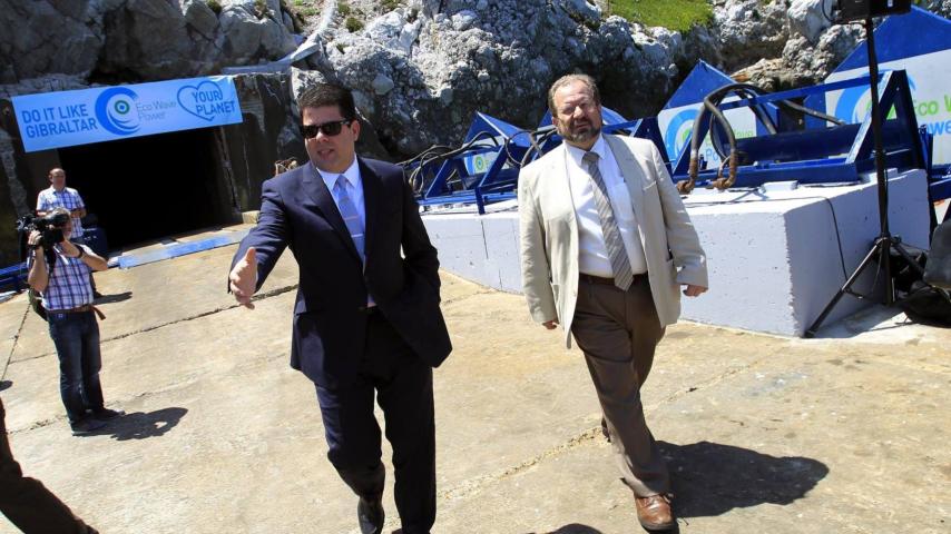 Fabian Picardo y el ministro de Medio Ambiente de Gibraltar John Cortés.