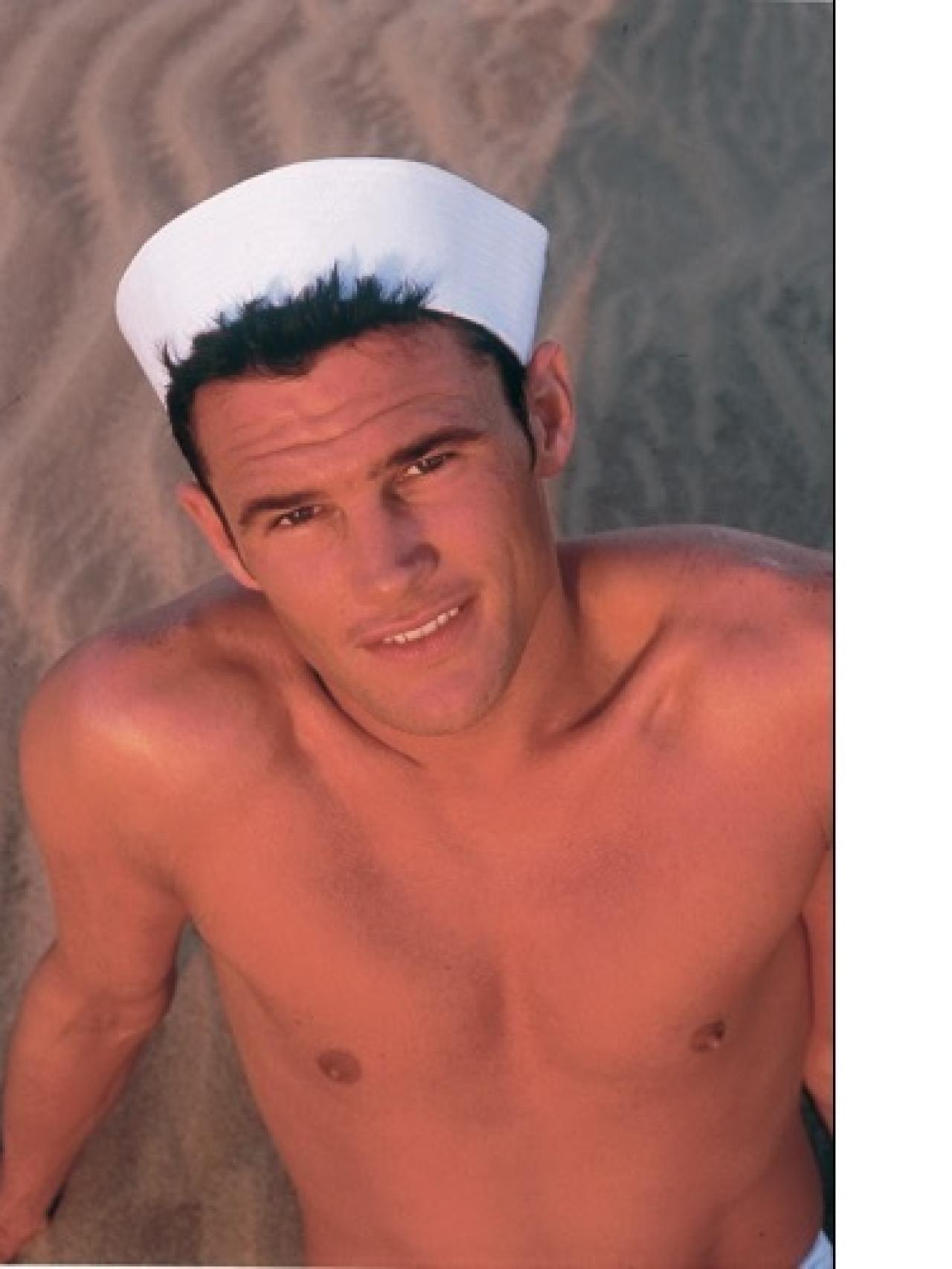 Austin-Behan de joven