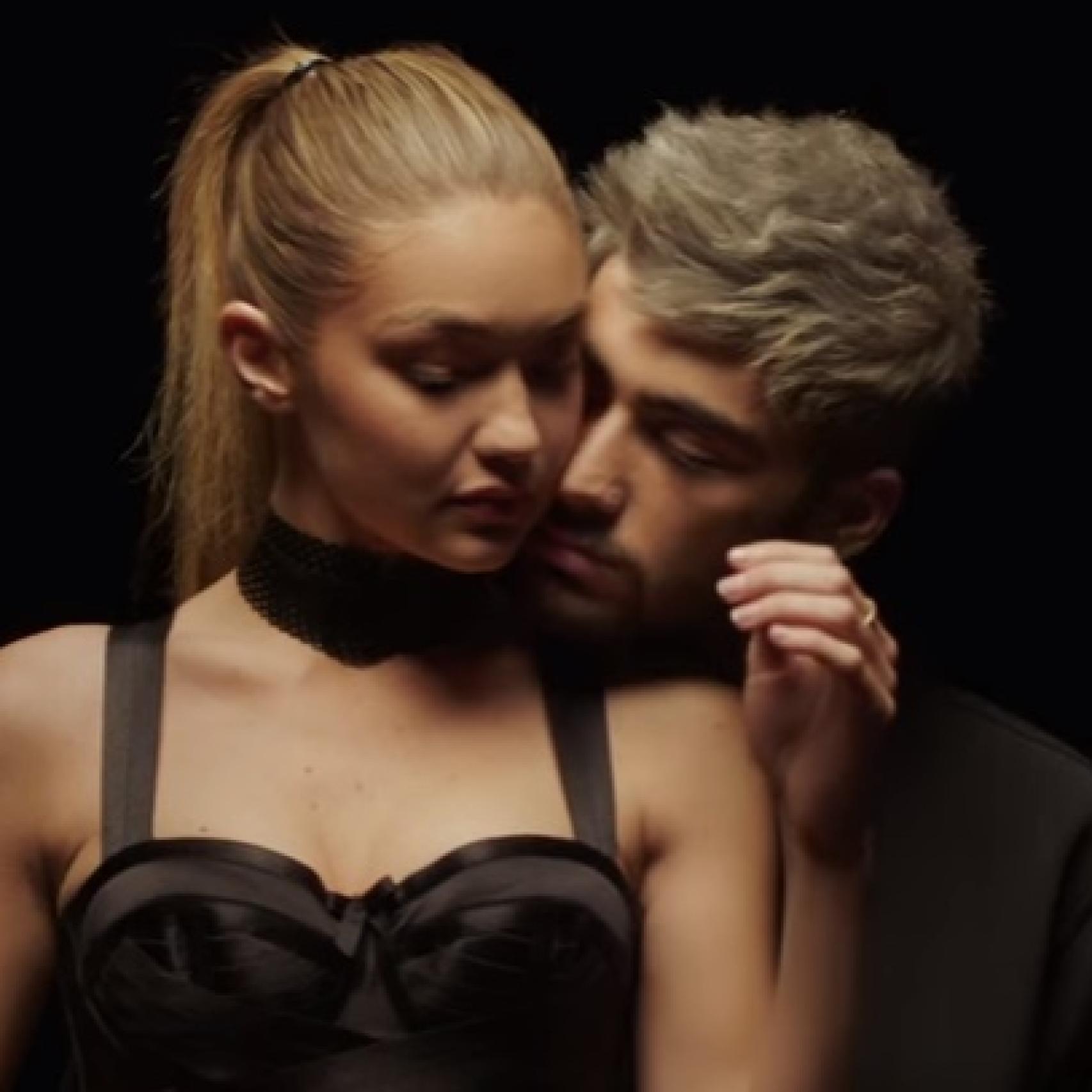 Videoclip pillowtalk