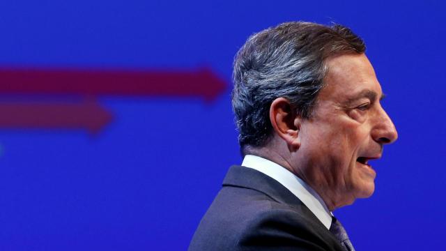 El presidente del BCE pide más reformas en el mercado laboral para reducir el paro