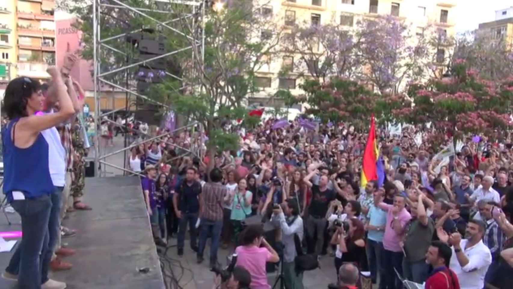 Banderas republicanas en el acto de Málaga.