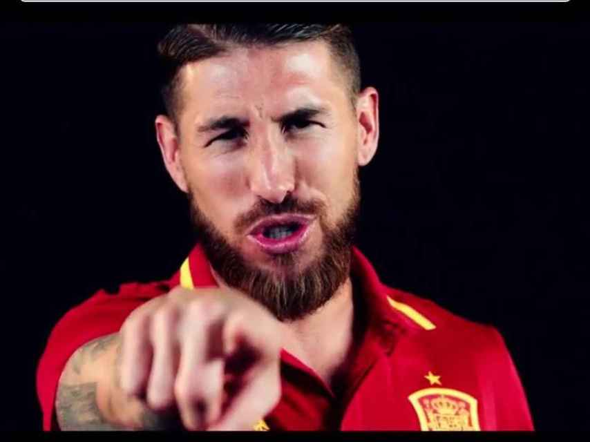 Ramos durante el videoclip de la canción de España para la Eurocopa.