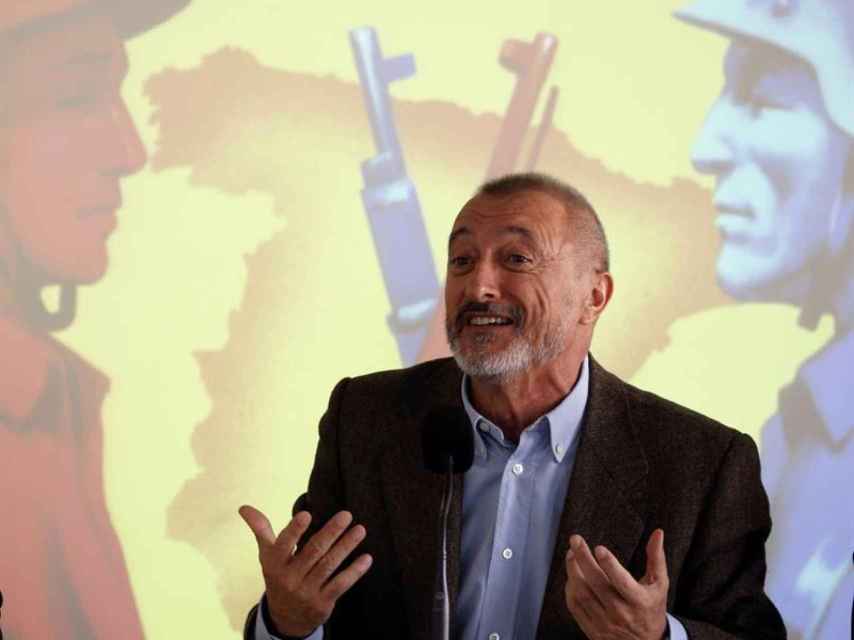 Arturo Pérez-Reverte durante la presentación de su libro.