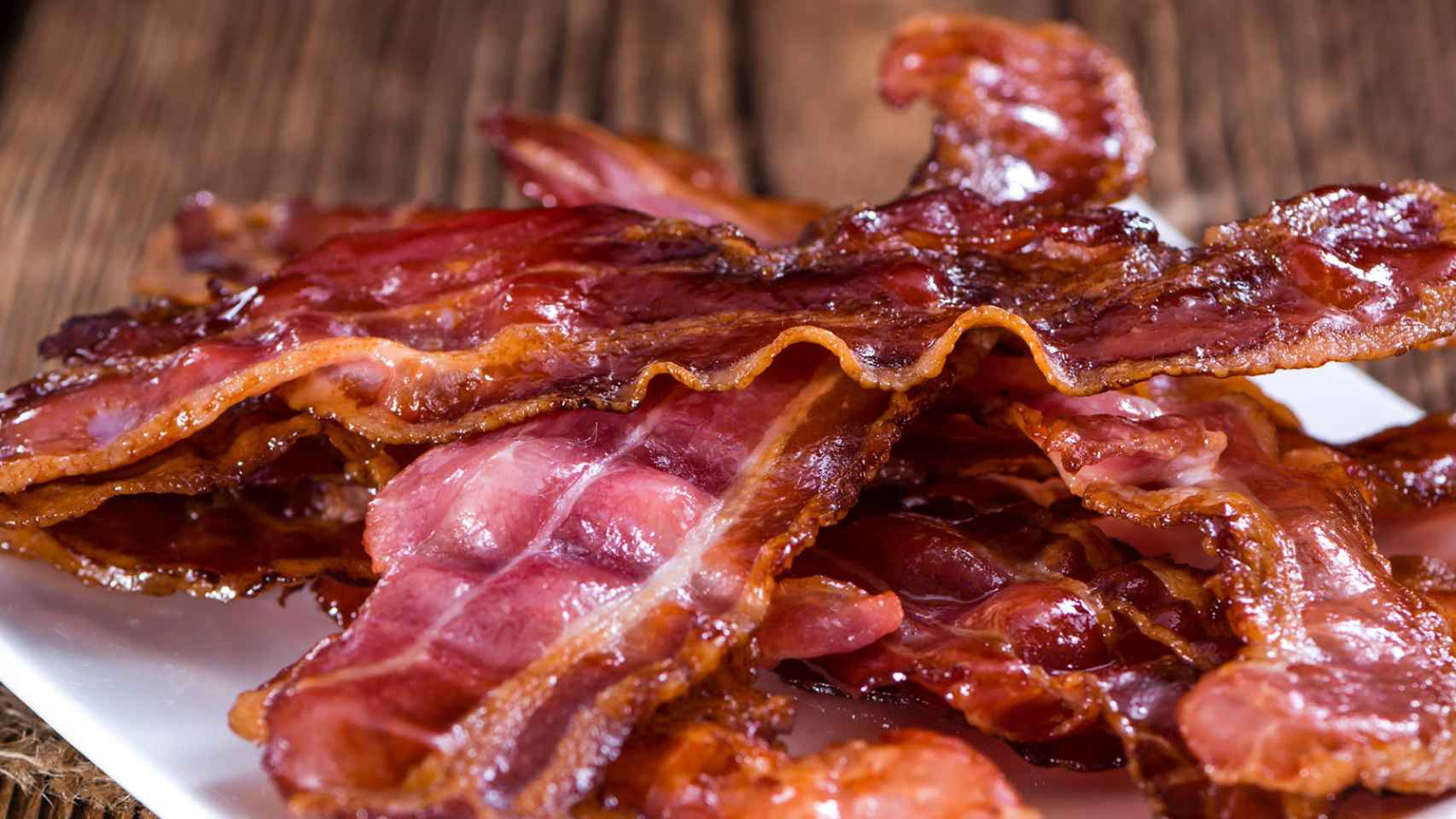 Plato de bacon.