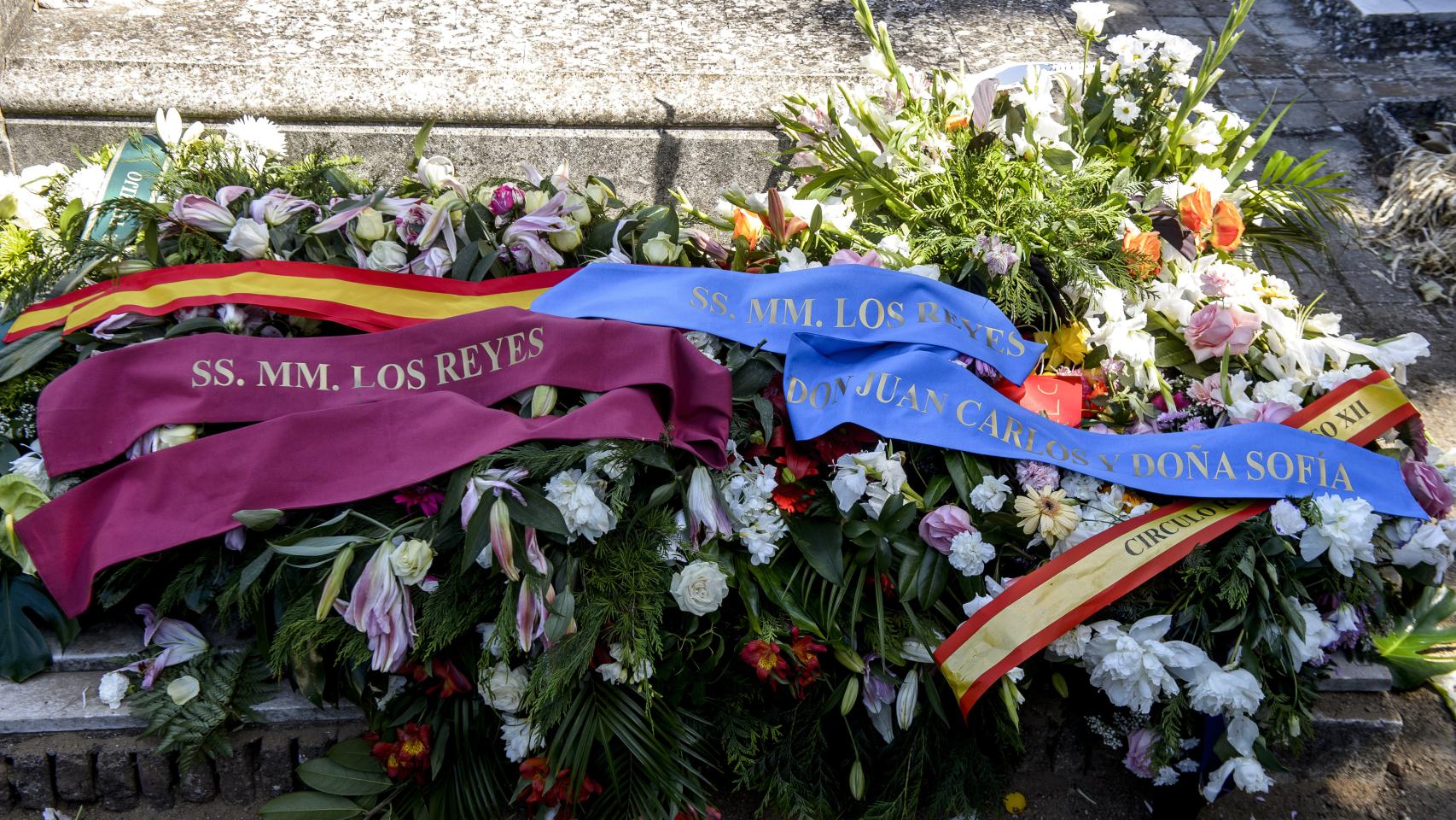 Las imágenes del último adiós al hijo bastardo del Rey Alfonso XIII