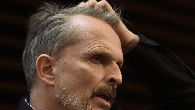 El cantante Miguel Bosé