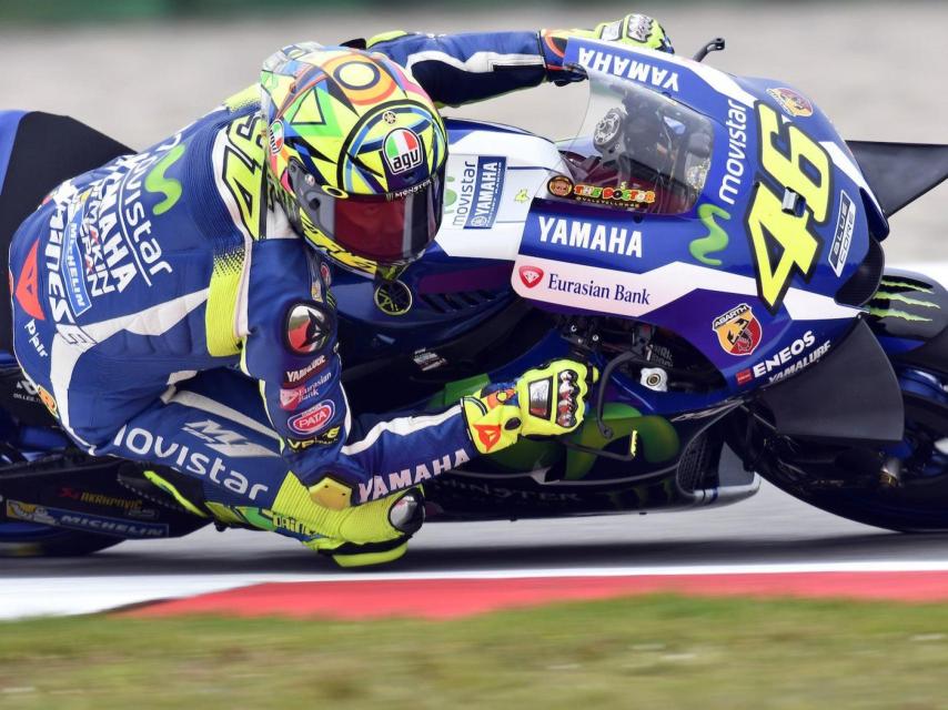 Las grandes alas de la Yamaha M1 de Valentino Rossi.