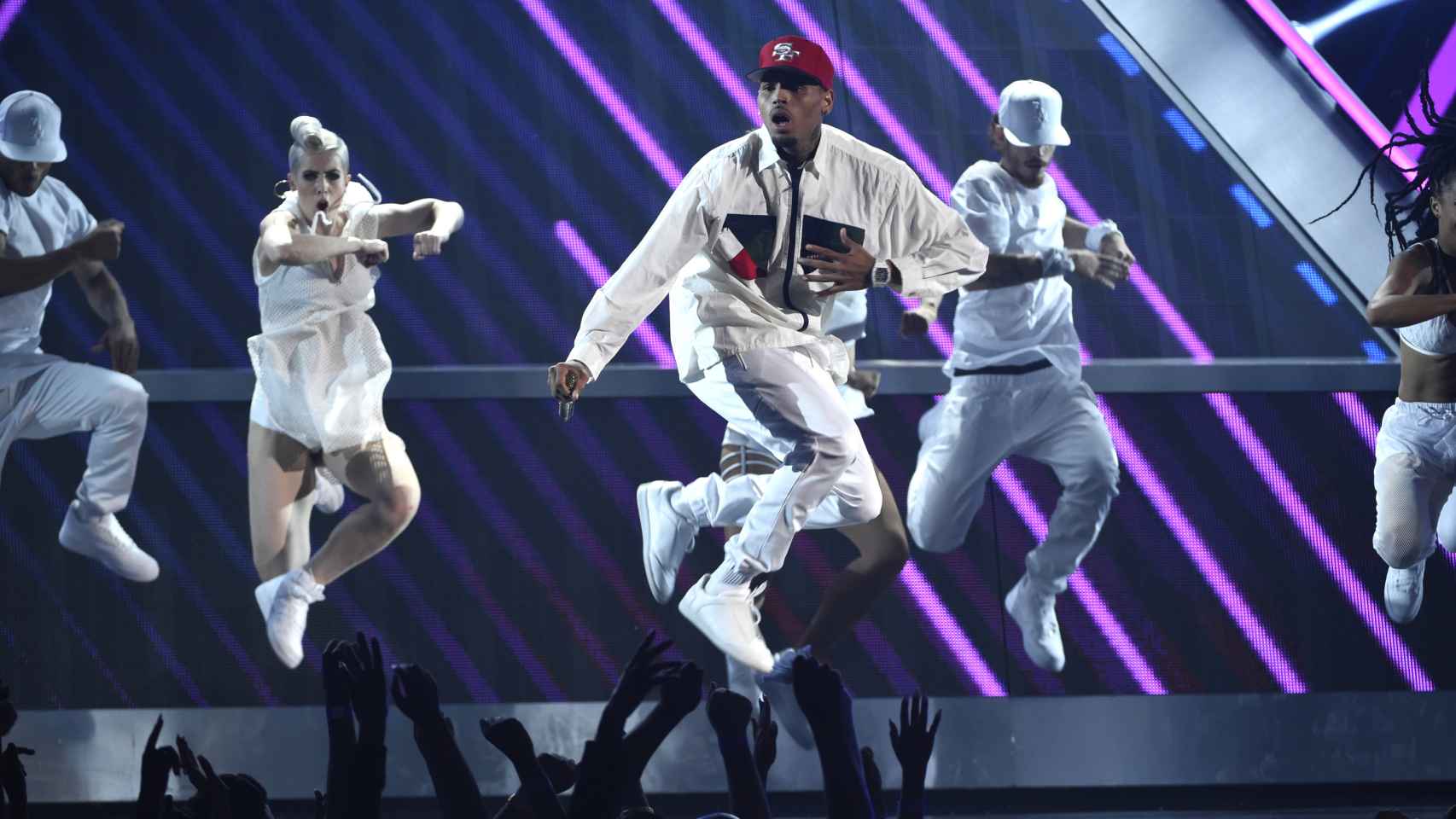 Chris Brown en su performance en los Premios BET