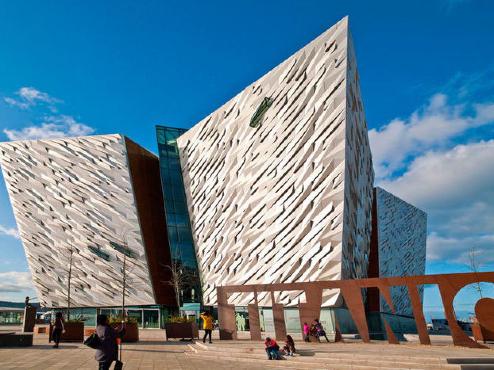 El famoso Titanic Belfast.