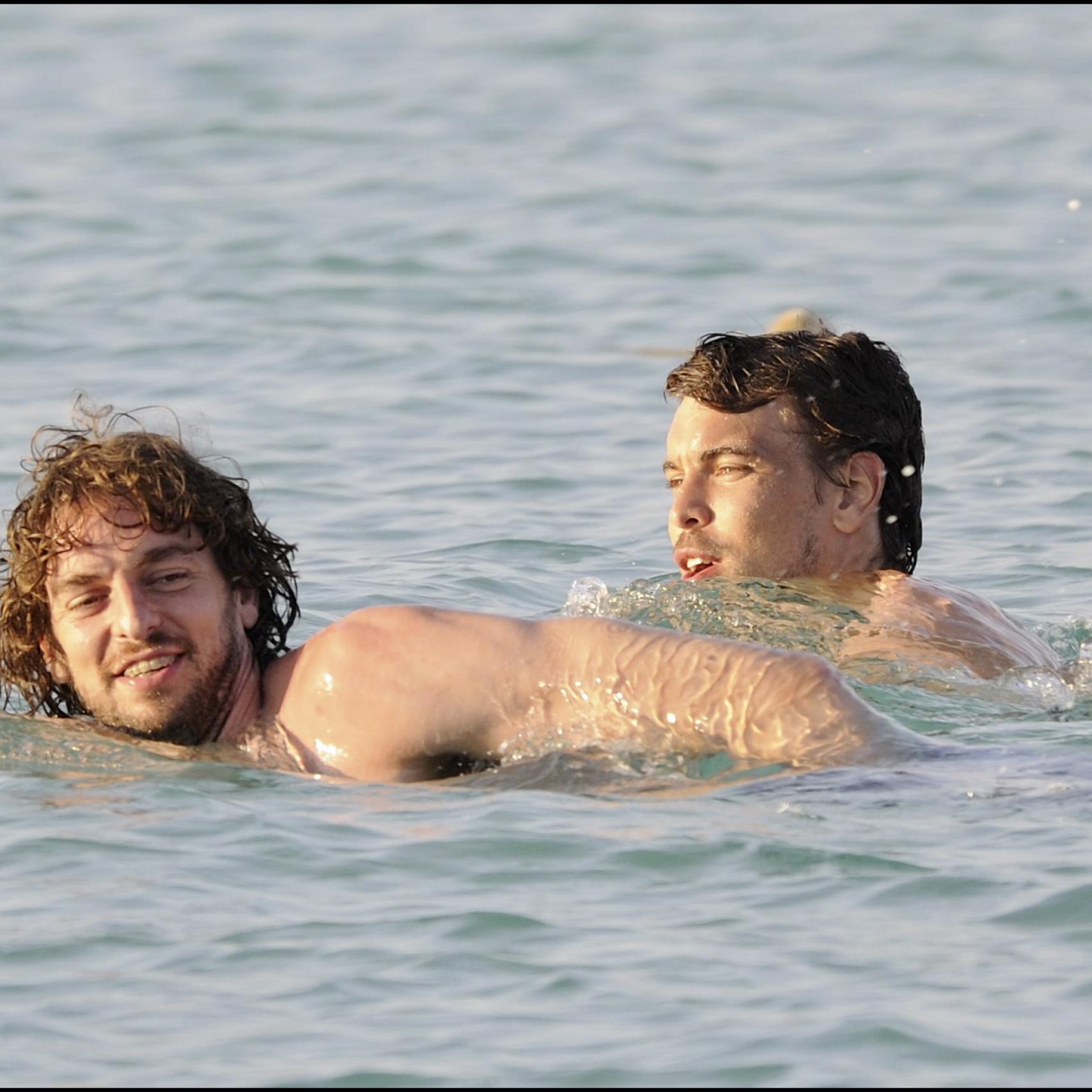 Pau Gasol y su hermano, de vacaciones en Ibiza