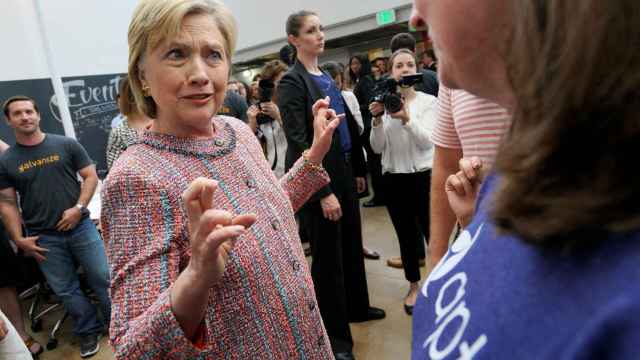 El caso de los correos daña la imagen de Clinton de cara a las elecciones del 8 de noviembre.