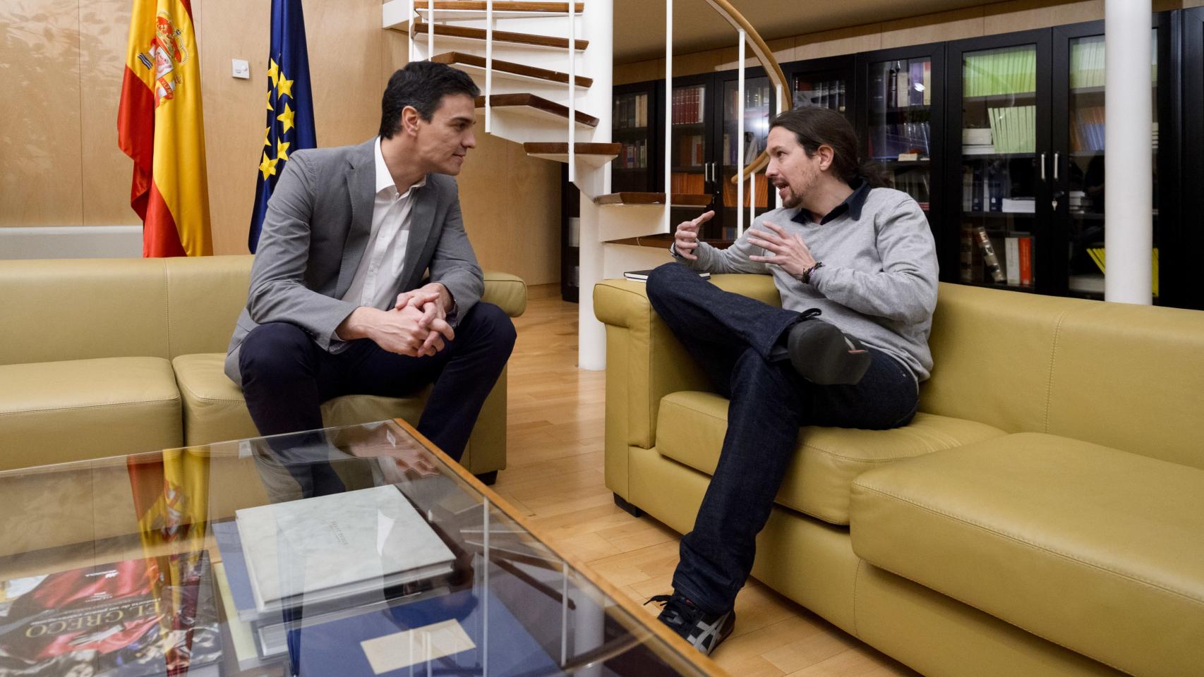 Pablo Iglesias reunido con Pedro Sánchez.