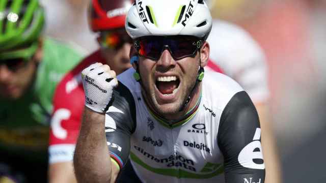 Cavendish celebra su victoria en la sexta etapa del Tour.