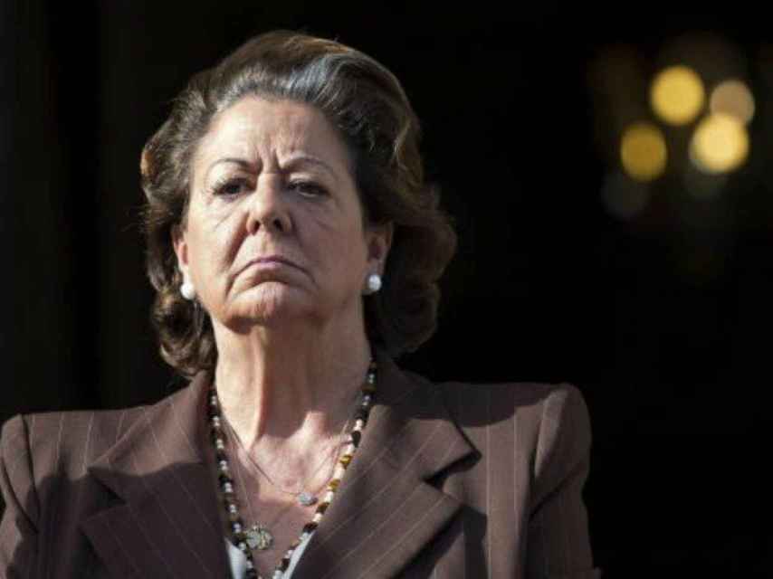 Rita Barberá solicita la documentación para seguir siendo senadora
