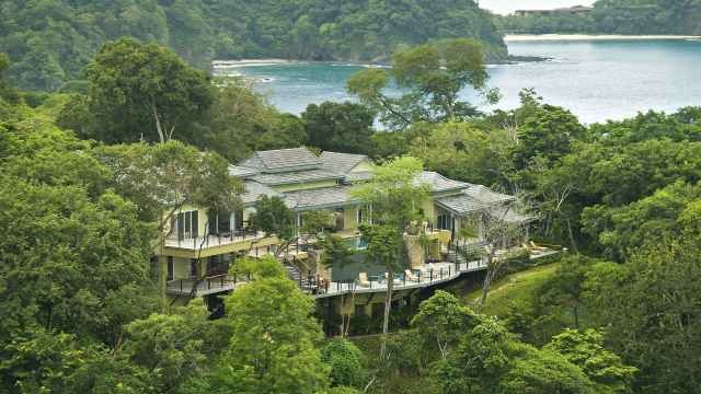 Resort en Golfo Papagayo, integrado en la naturaleza.