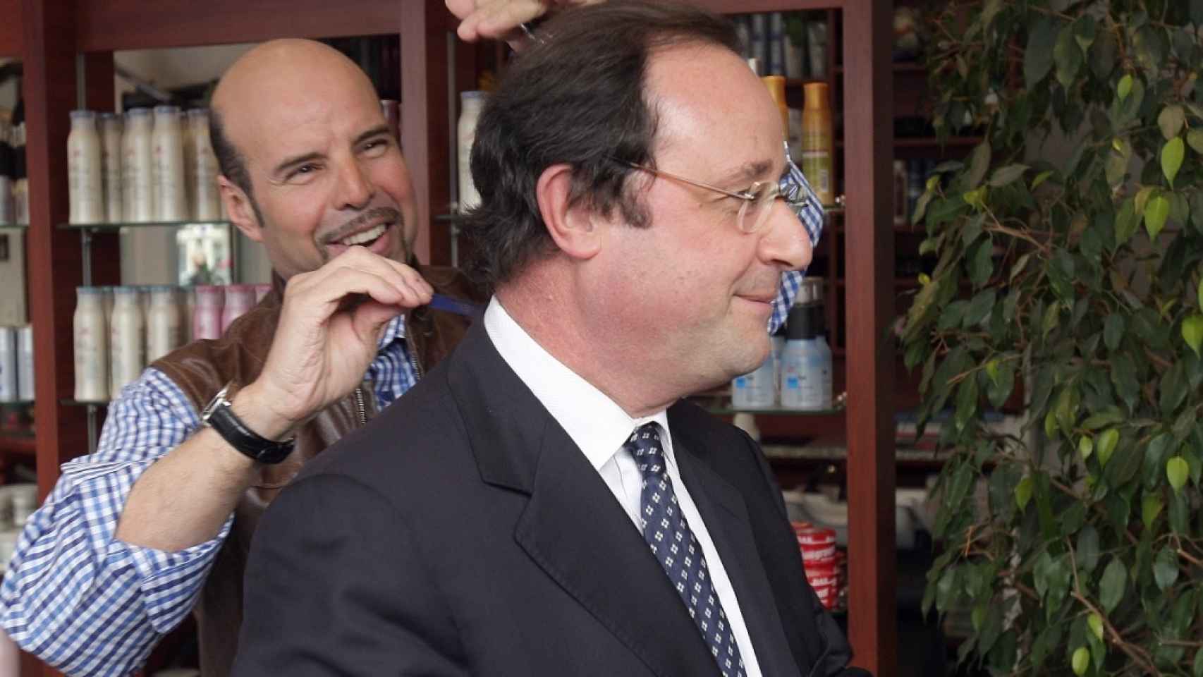 Imagen sin referencia aparecida en la red del supuesto peluquero y su cliente, Hollande