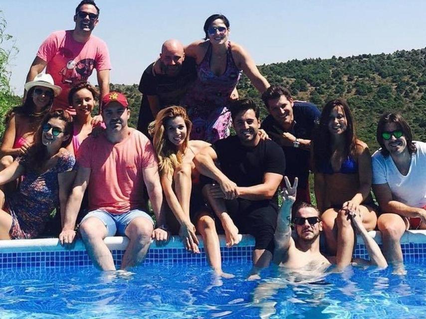 La famosa foto del reencuentro de los 'triunfitos'.