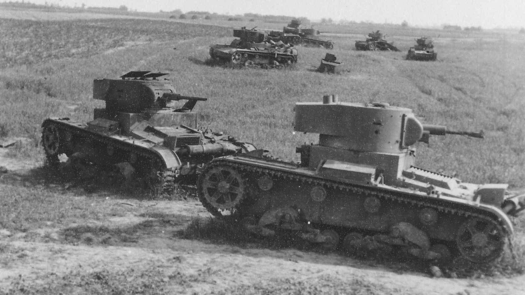 Los T-26 fueron los primeros tanques que dispusieron de una emisora de radio.