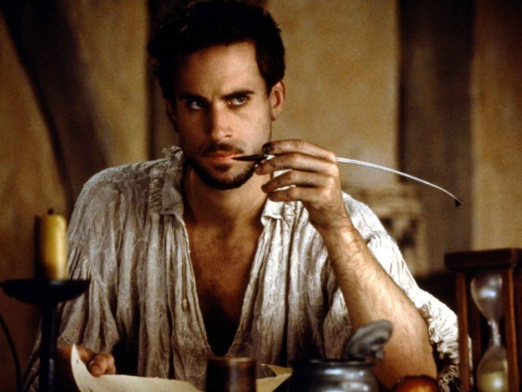 Joseph Fiennes en la película 'Shakespeare in love' interpretando al escritor.
