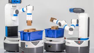 Dos robots de la compañía Fetch Robotics