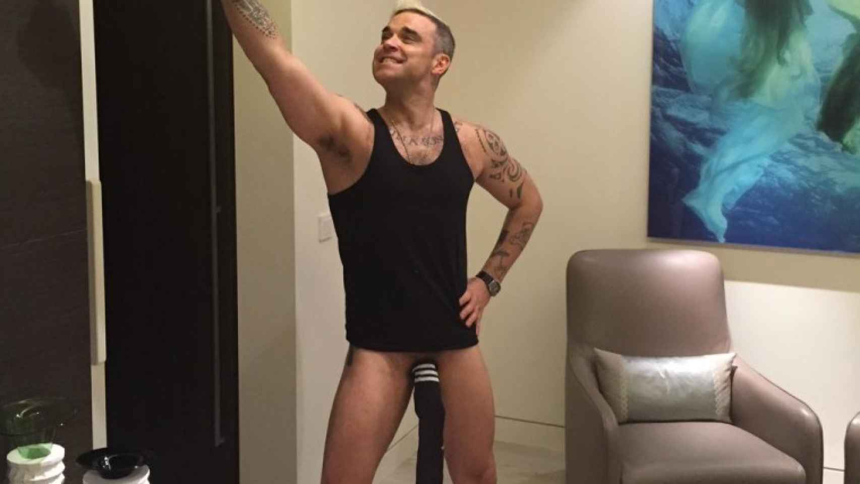 Robbie Williams, desnudo.
