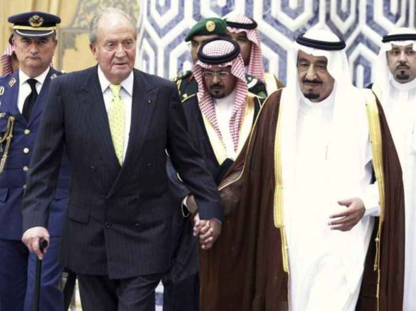 El rey saudí con don Juan Carlos.