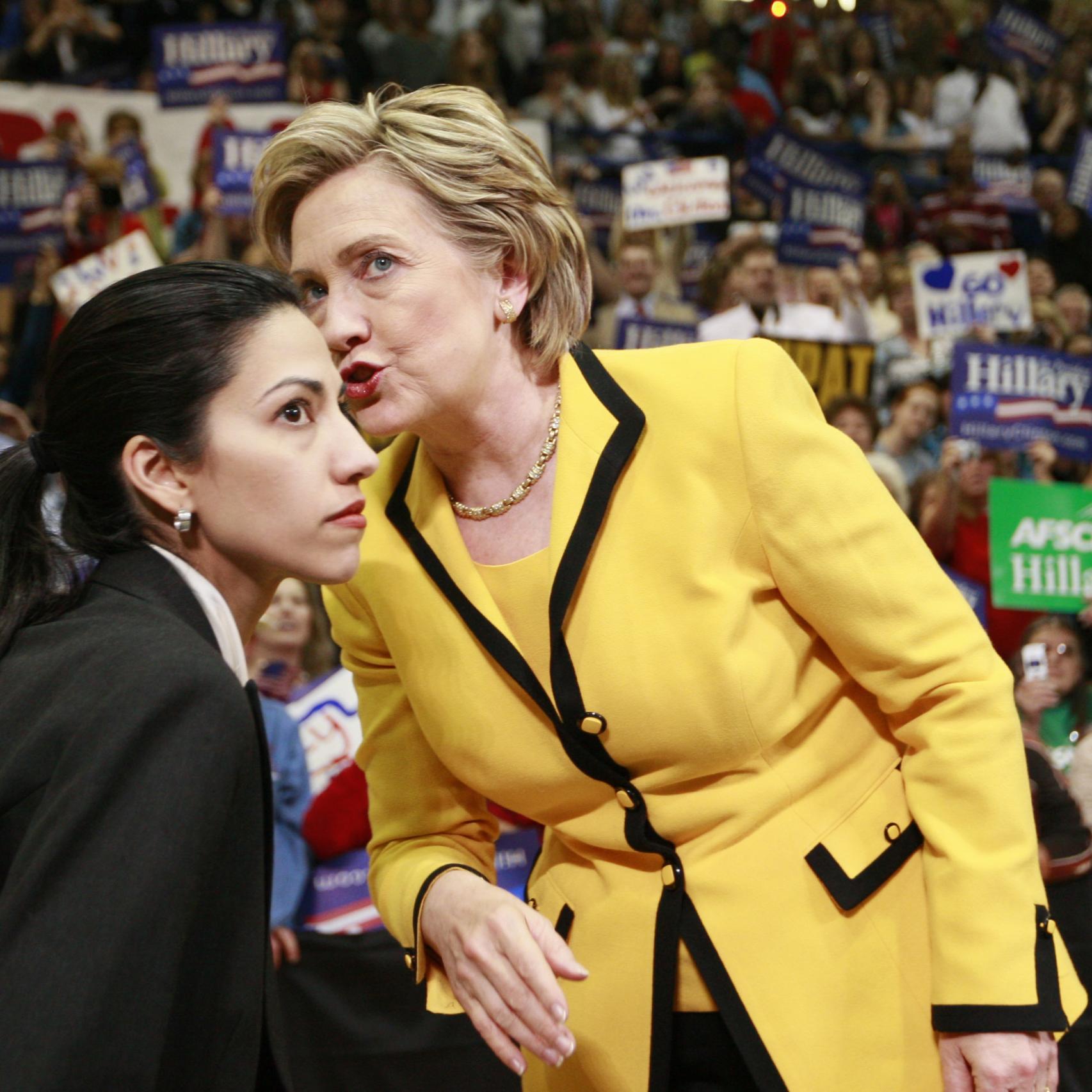 Huma Abedin y Hillary Clinton en 2008.
