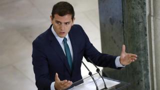 Rivera agita el tablero: ofrece estabilidad a Rajoy pero niega su investidura