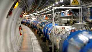 Vista general del Gran Colisionador de Hadrones en las instalacones del CERN.