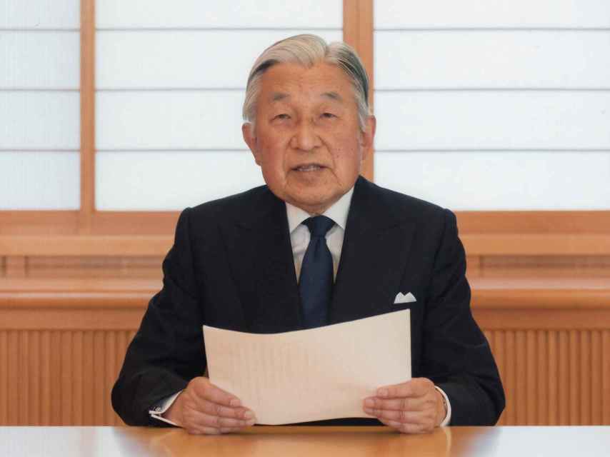 El emperador Akihito plantea su abdicación a los 82 años.