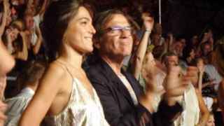 Andrea junto a su padre, Pepe Navarro, en un concierto de soul