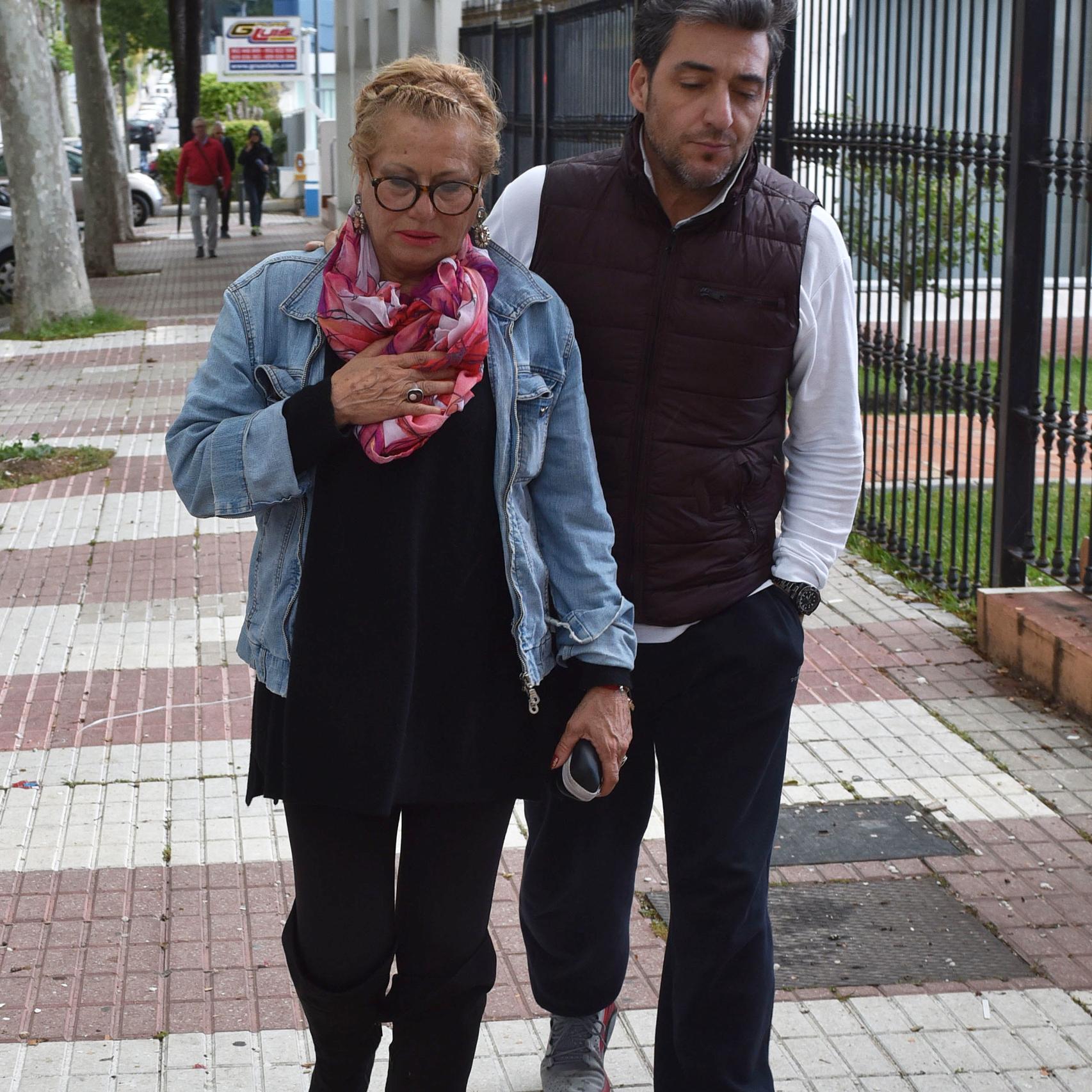 Mayte Zaldívar con su novio Fernando