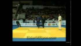 Egyptian sore loser refuses to shake hands with Israeli at judo match
