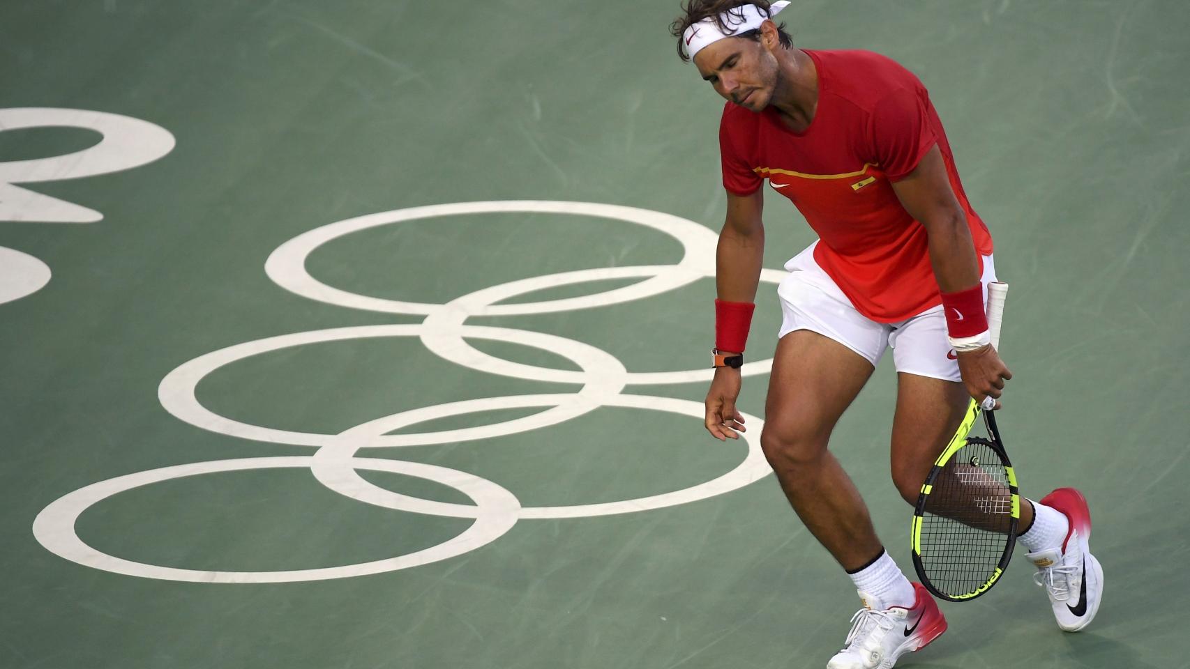 Rafa Nadal tras recibir un punto de Del Potro.