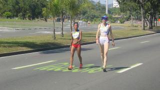 Arias y Jevtic, perdidas en la maratón de Río de Janeiro.