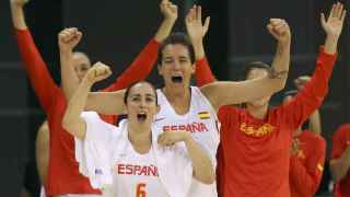 Las jugadoras españolas celebran la victoria ante Canadá.
