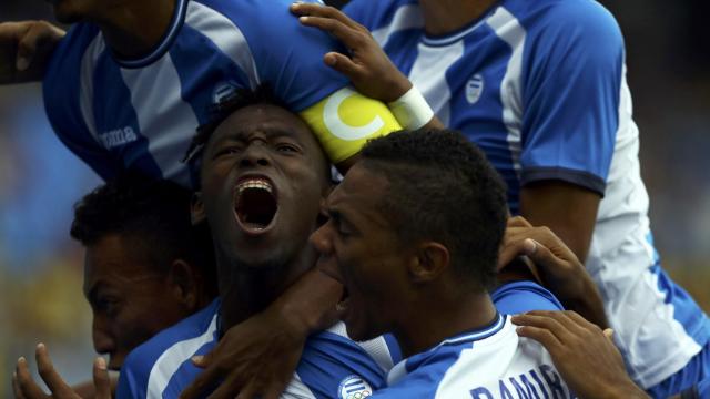 El hondureño celebra un tanto frente a Portugal.