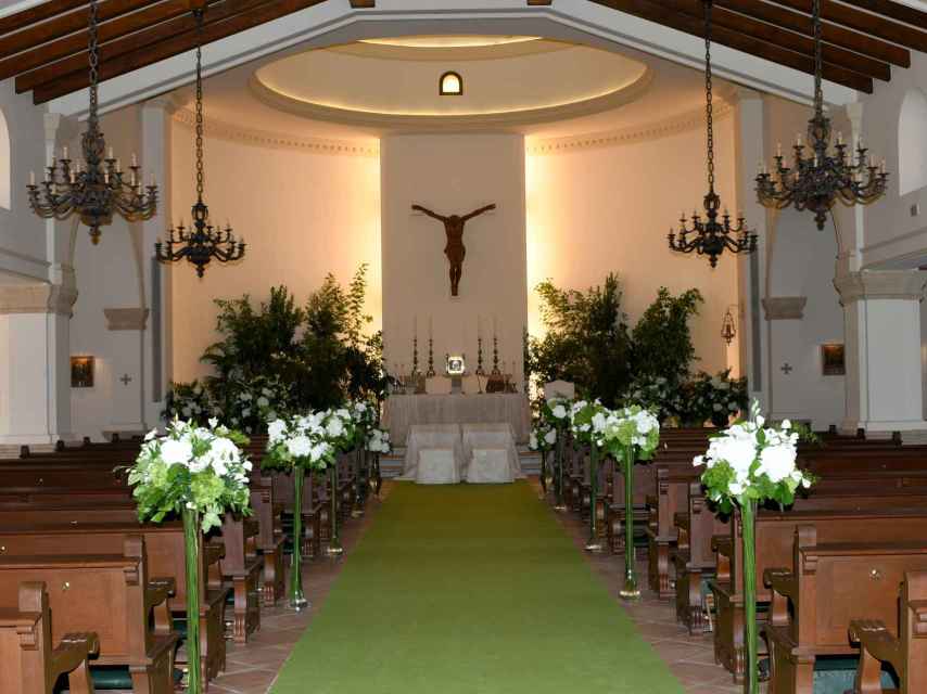Interior de la iglesia donde se celebró la boda.