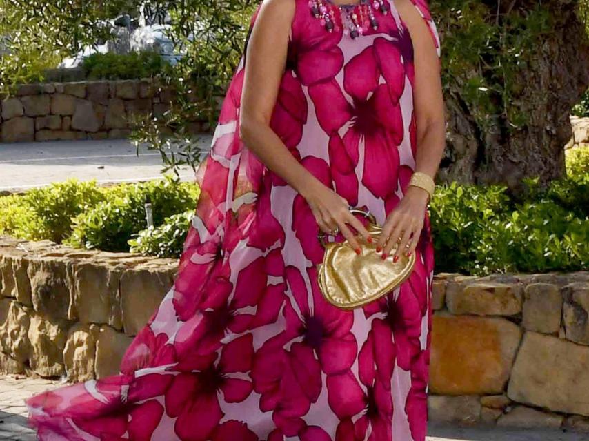 La madre de la novia, Maricris Cárdenas, una de las más elegantes de la boda.
