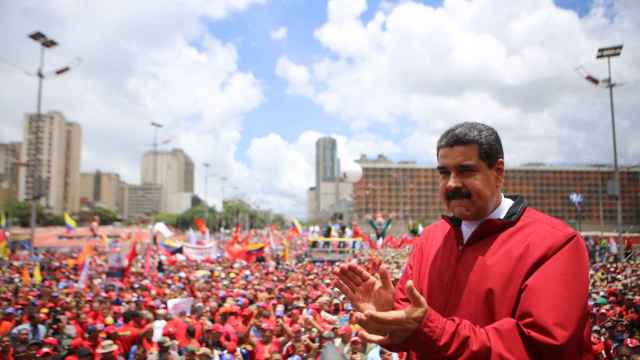 Maduro presume de haber derrotado una intentona golpista violenta y fascista
