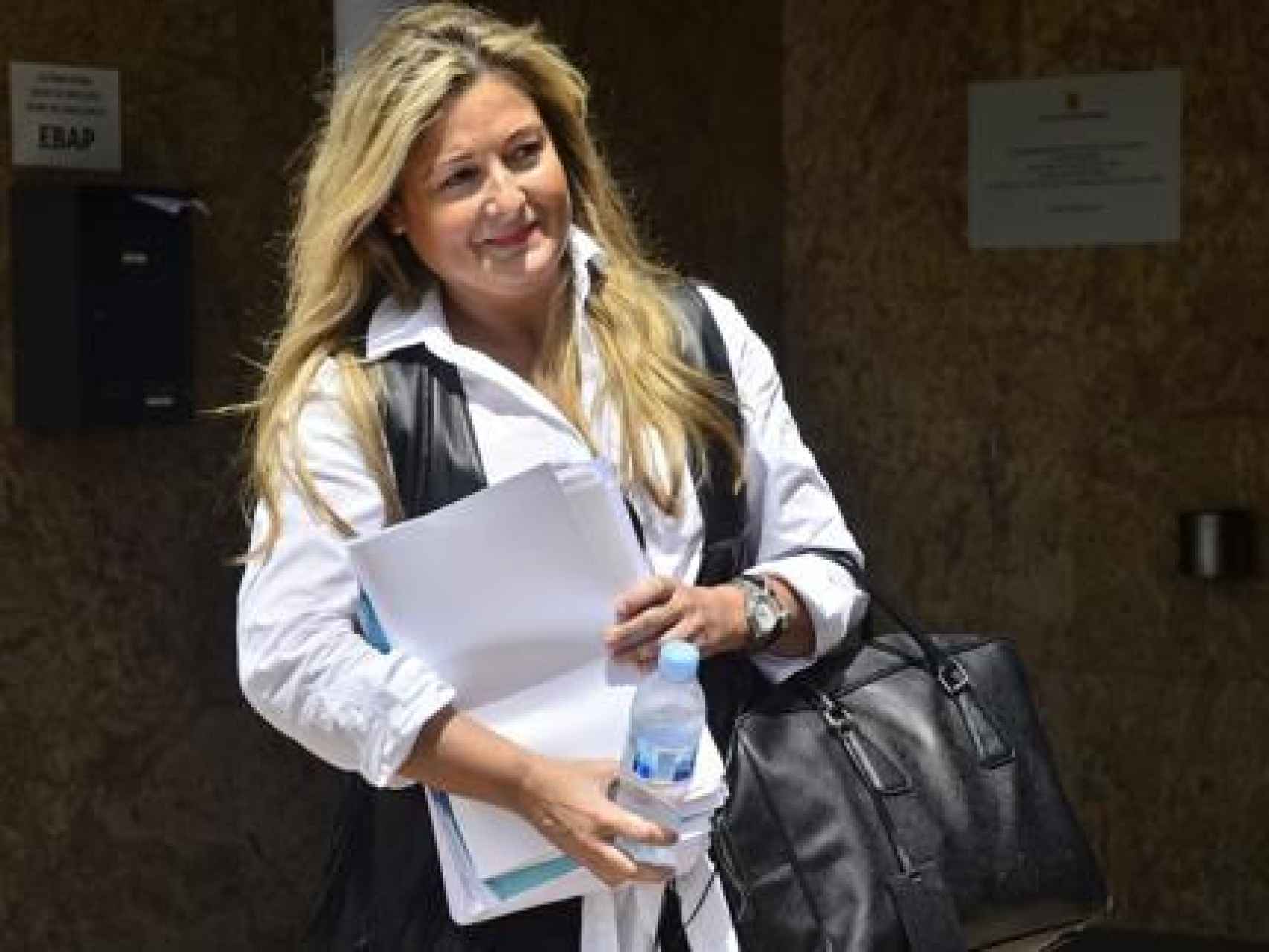 Virgina López Negrete saliendo del juzgado por el Caso Nóos.