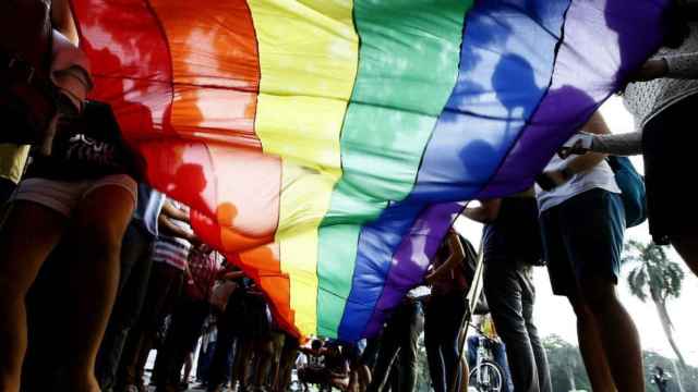 Manifestantes durante la marcha del Orgullo Gay en Madrid.
