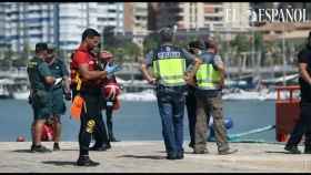 Rescatan a 52 personas de una patera en Málaga