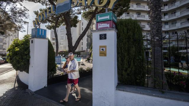 El hotel Savoy presentaba cierta normalidad el miércoles. A las 48 horas fue clausurado.