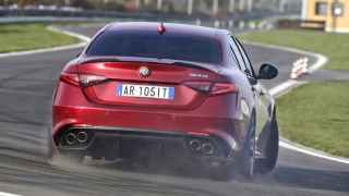 El Alfa Romeo Giulia QV es el nuevo rey de Nurburgring entre las berlinas
