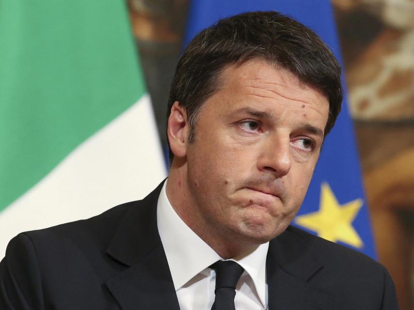 El primer ministro italiano, Matteo Renzi, ve peligrar su liderazgo.