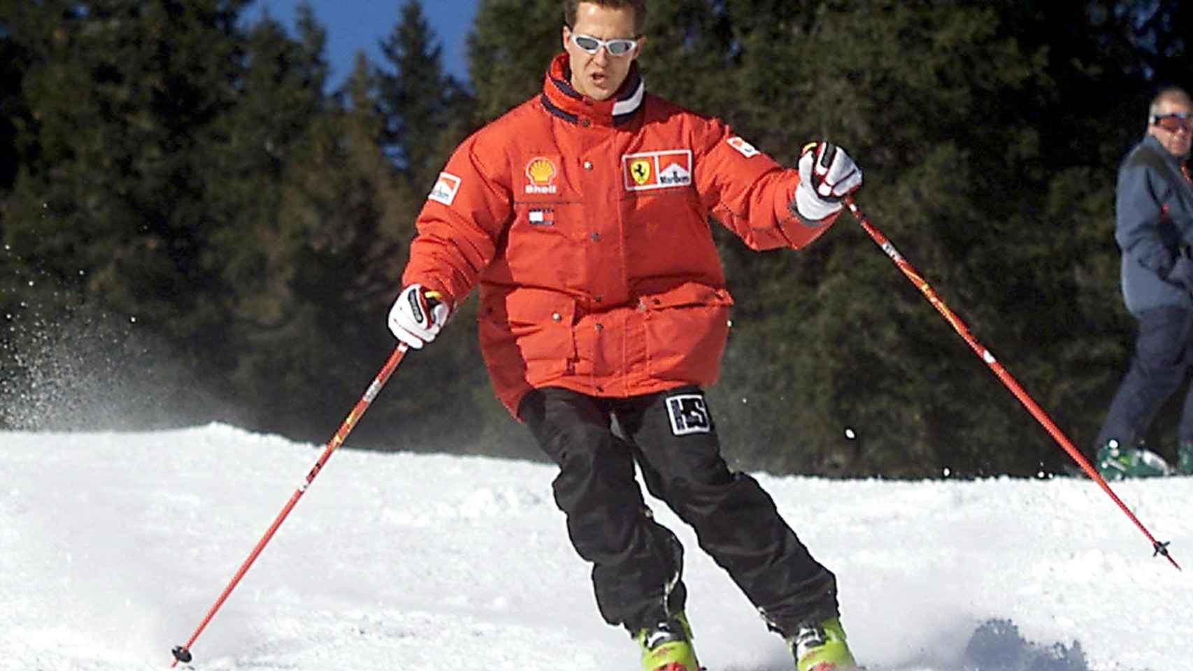 Schumacher esquiando durante un concentración de Ferrari en Maddona de Campiglio.