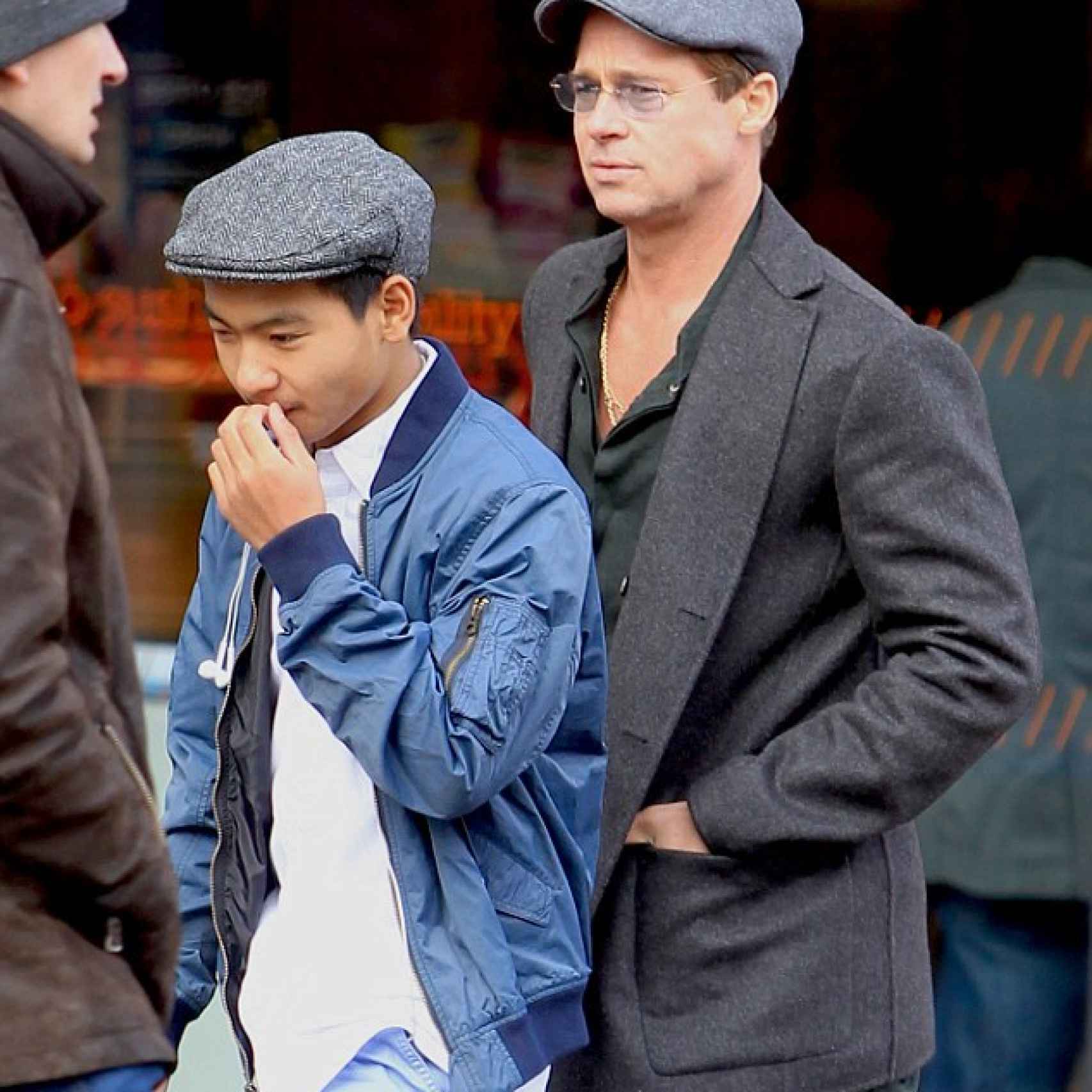 Brad Pitt con su hijo Maddox