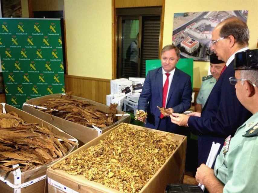 Confiscación de tabaco de contrabando en España.
