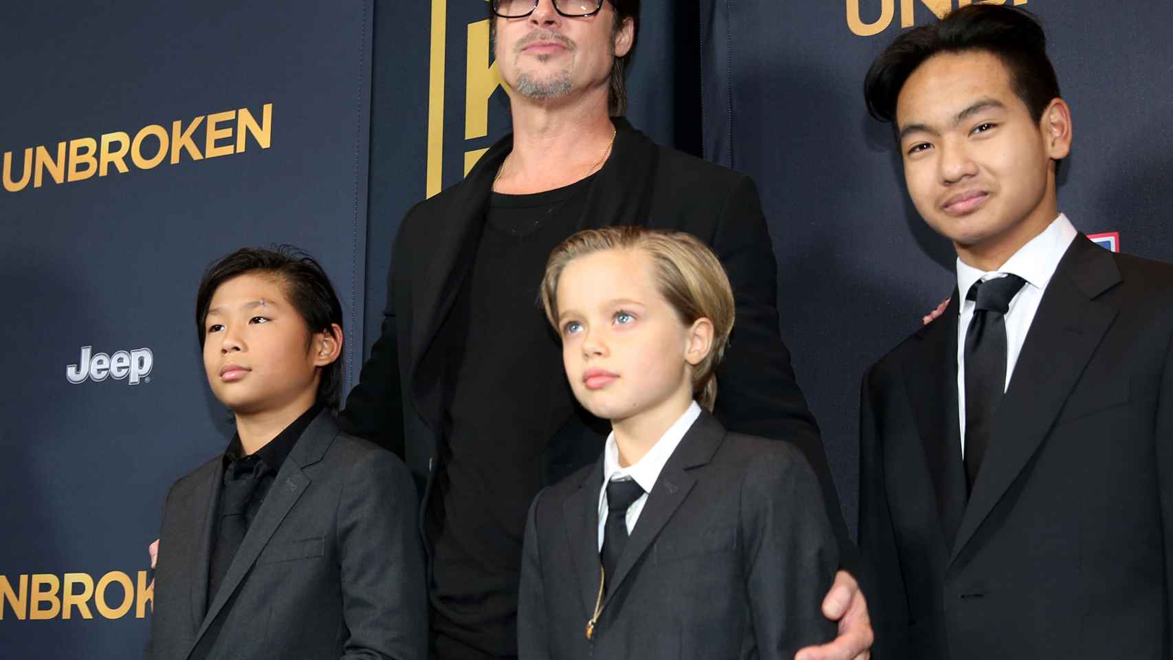 Brad Pitt con algunos de los hijos que tiene en común con Angelina Jolie.